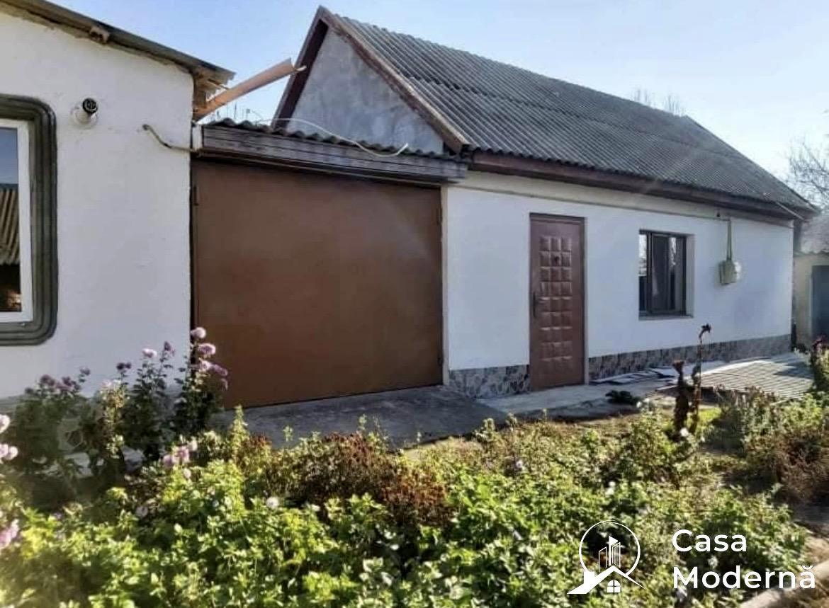 Ground-Level 3-Room Apartment in City Center – 60 m² + 4 ares land
