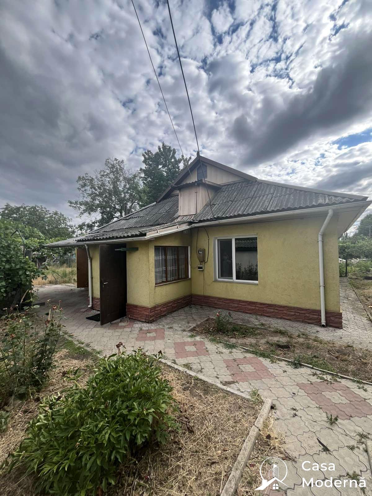 Half-House for Sale in Ghidro – 4 Rooms, Sauna, Garage, Summer Kitchen