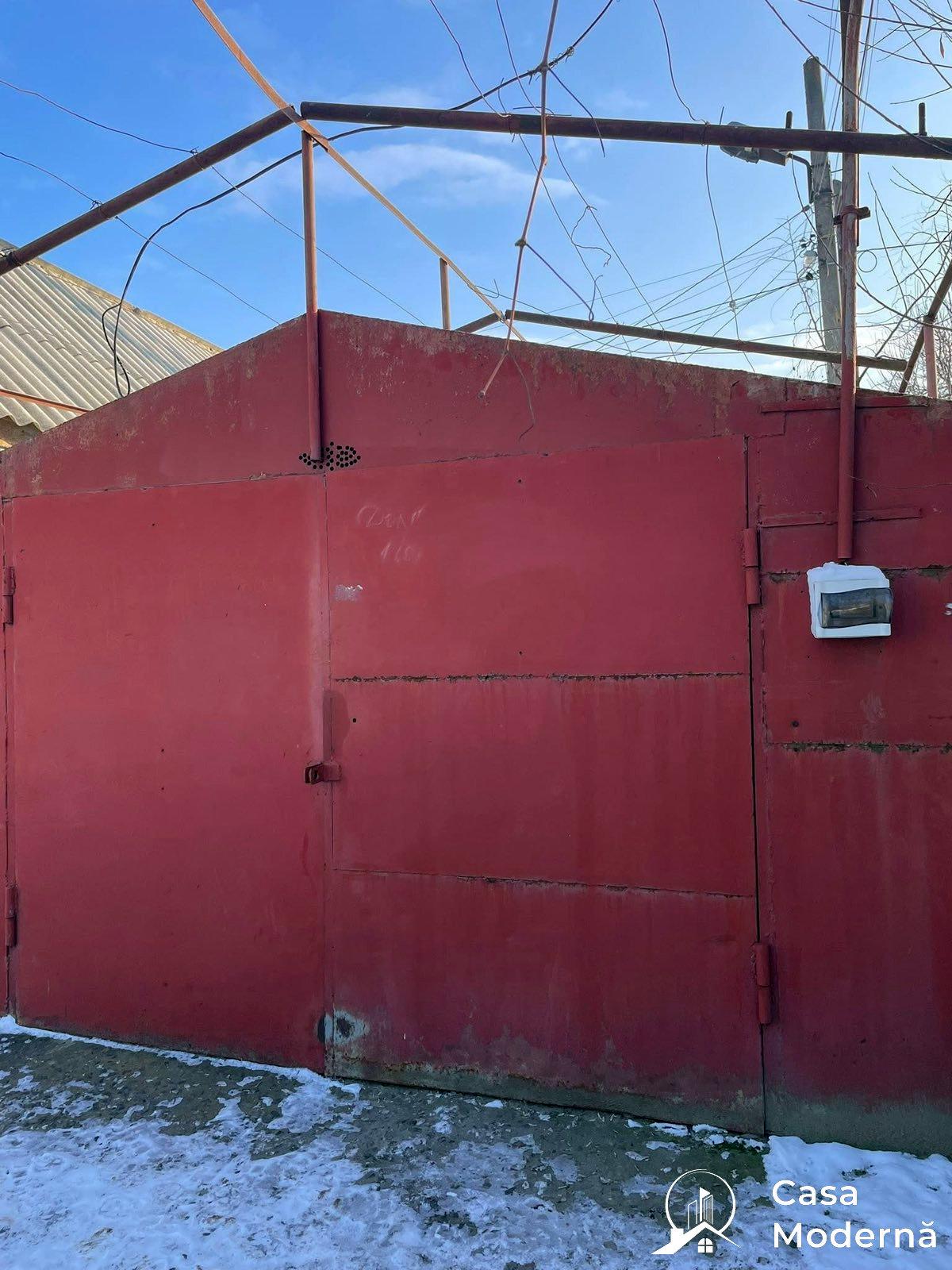 Garage with basement for sale – Lapaevca