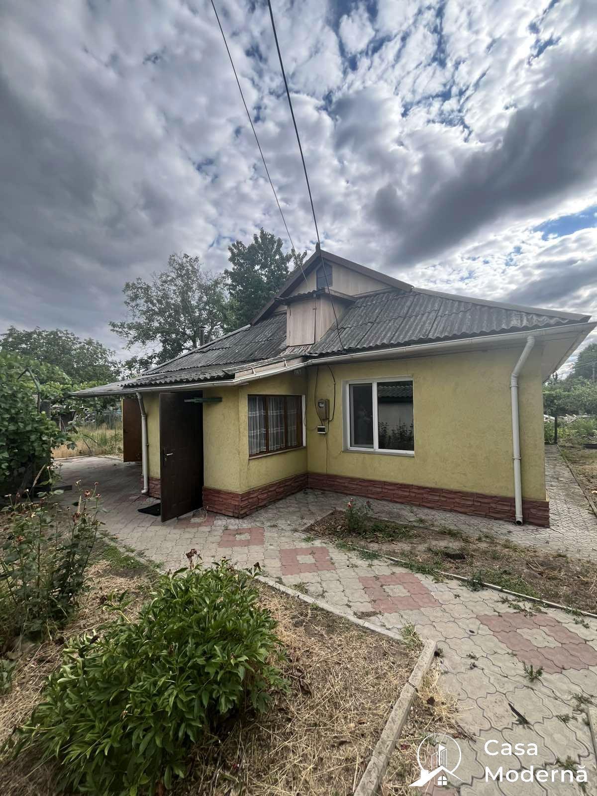 Spre chirie jumătate de casă r-n Ghidro