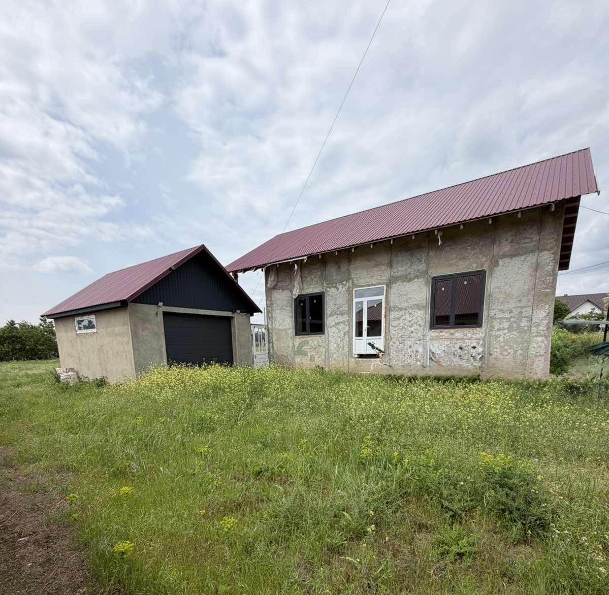 Casă nefinisată spre vânzare – regiunea Focșa