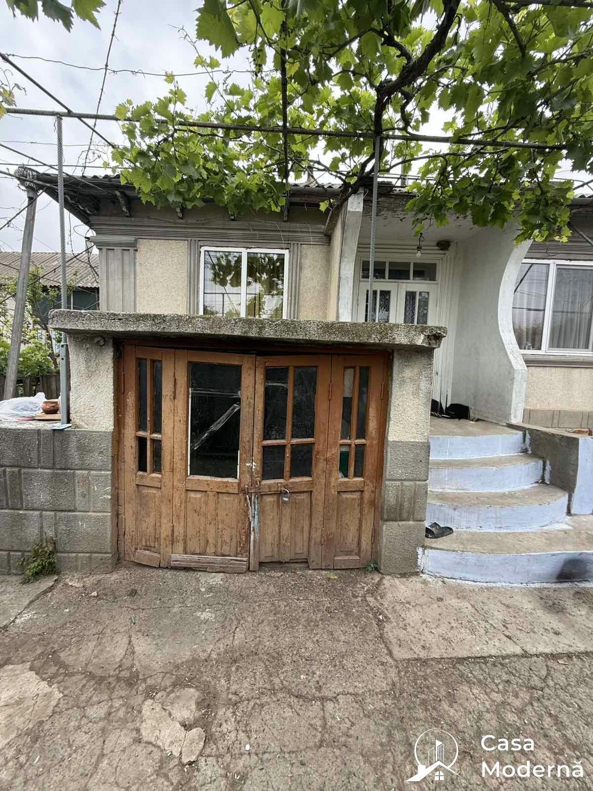 2-Storey House for Sale – Valincea area