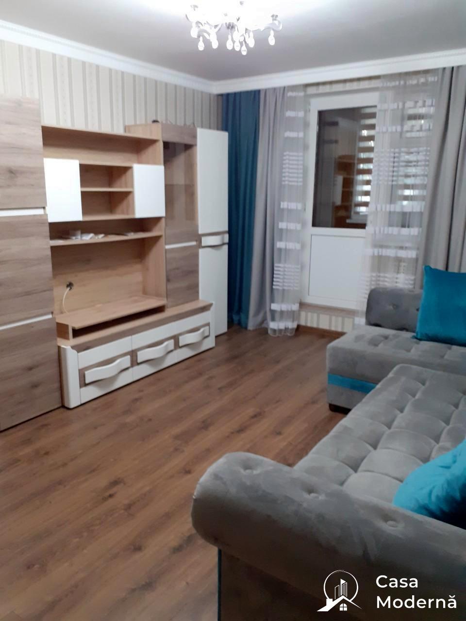 Spre vânzare  Apartament cu 3 camere – Centru