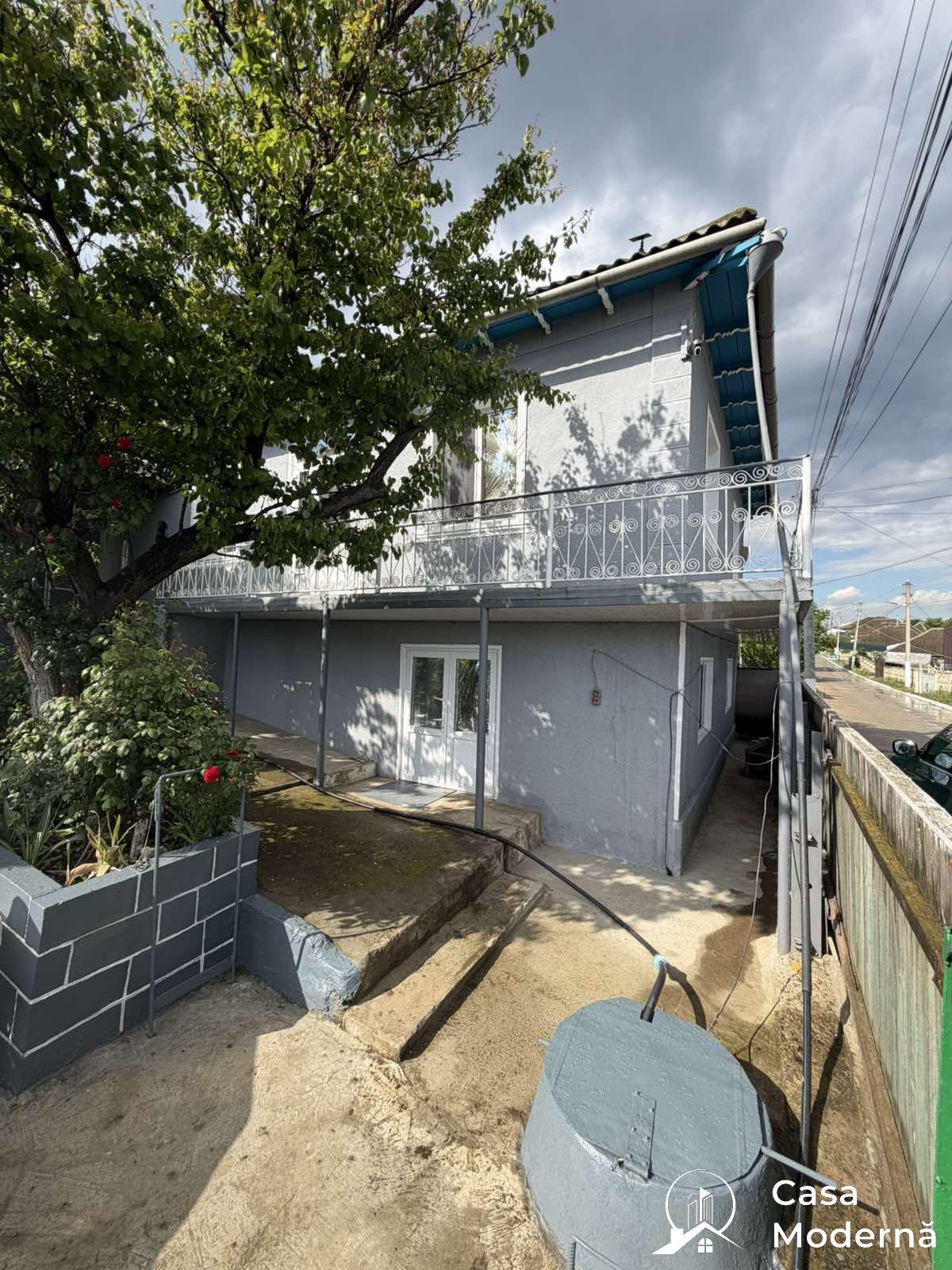 House for Sale in Colibași Village