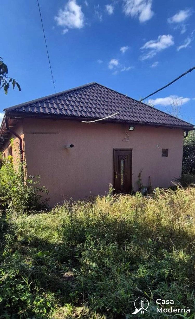 Spre vînzare  casă r-n Magazinul Șurin 