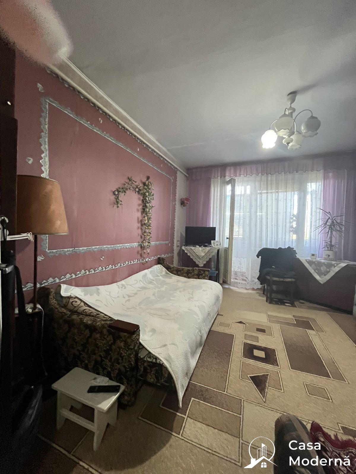 For Sale: 2-Room Apartment, Micro 15