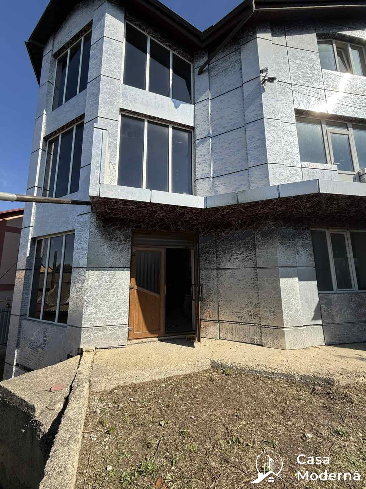 Se vinde imobil cu destinație hotelieră – regiunea Lapaevca